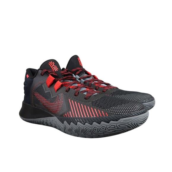 Athletic_Shoes